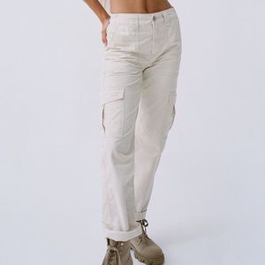 URBAN OUTFITTERS BDG- High Waisted Skate Pant in Beige